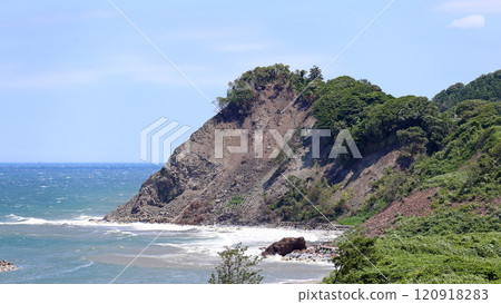 2020年能登半島地震引發的山崩（石川縣輪島市） 120918283