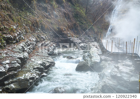 Scenery of the Great Fountain 241207_075 Scenery of the Great Fountain 241207_075 120922340