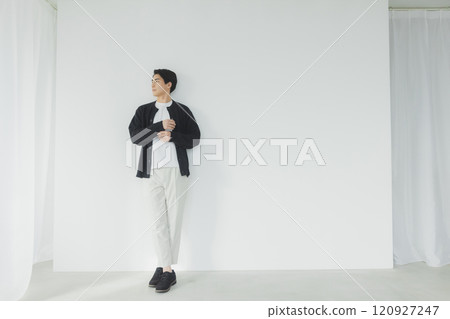 穿著隨意的商人 穿著隨意的商人 120927247