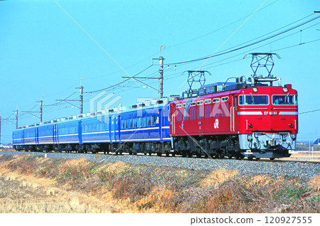 New Year's train running on the Narita Line 120927555