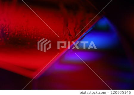 Red and blue fluid reflections on black background, liquid abstraction, colour waves, deep dark backgrounds, geometric water shapes 120935146