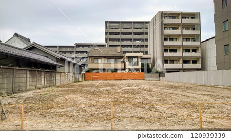 Open space 120939339