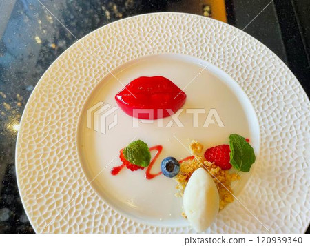 Fauchon Hotel Kyoto Dessert 120939340