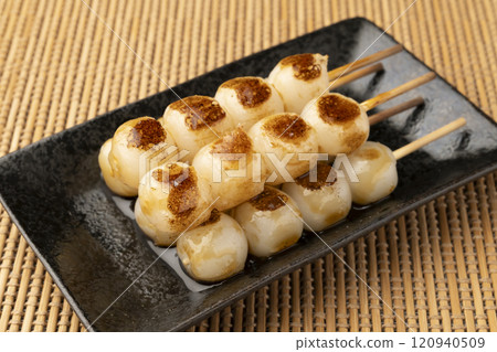 Mitarashi dango, grilled dango Mitarashi dango, grilled dango 120940509