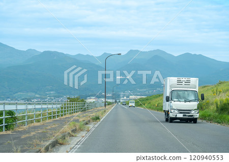 Isahaya City, Nagasaki Prefecture A truck traveling on the Unzen-Tara Sea Line that runs over Isahaya Bay in the Ariake Sea 120940553