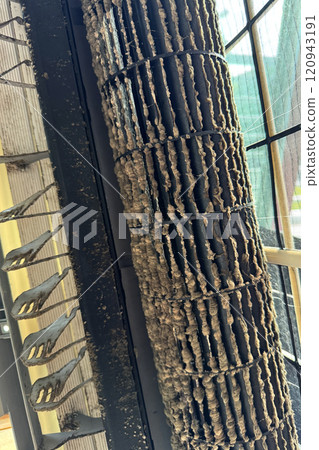 Cleaning and washing dirty air conditioner vent, dirty old air vent covered with a dust. Cleaning air conditioner by professional technician. 120943191