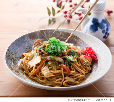 Kimchi Yakisoba (fried noodles with kimchi, pork belly and rich sauce) 120943321