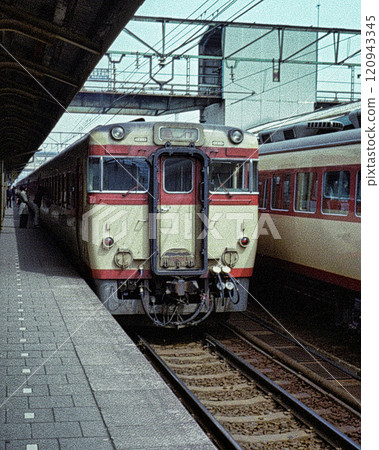 直江越柴油機 直江越柴油機 120943345