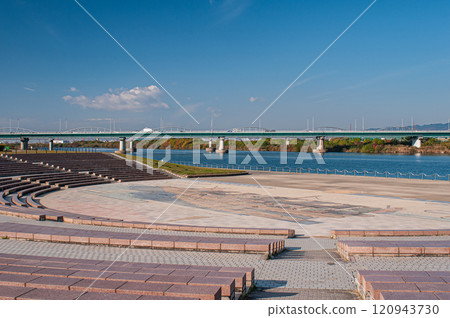 淀川水上劇場枚方大橋 大阪府枚方市 120943730