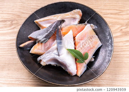 Salmon bones 120943939