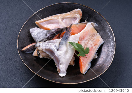 Salmon bones 120943940