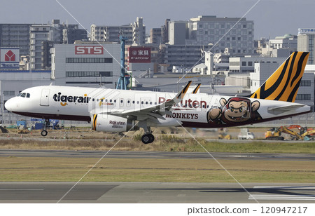 樂天猴 A321 福岡機場進場 120947217