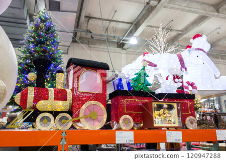 東京都町田市小山丘市京王相模原線玉坂站東口玉坂街Costco、聖誕商品 120947288