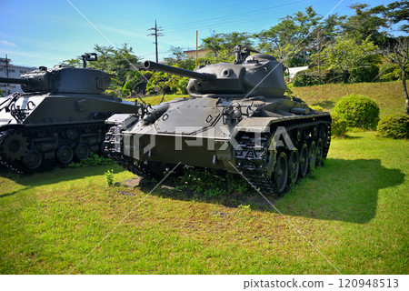 Vehicles exhibited at the Chubu Ground Self-Defense Force Fuji School Commemorative Event, M24 light tank, Oyama Town, Shizuoka Prefecture (1) Vehicles exhibited at the Chubu Ground Self-Defense Force Fuji School Commemorative Event, M24 light tank, Oyama Town, Shizuoka Prefecture (1) 120948513