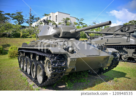 Vehicles exhibited at the Chubu Ground Self-Defense Force Fuji School Commemorative Event, M24 light tank, Oyama Town, Shizuoka Prefecture (3) 120948535