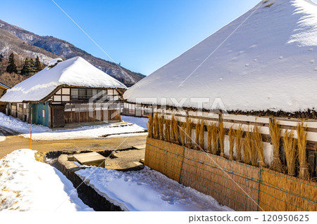 Fukushima Prefecture, Ouchijuku in winter 120950625