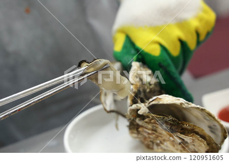 Korean seafood food. Steamed oysters 120951605