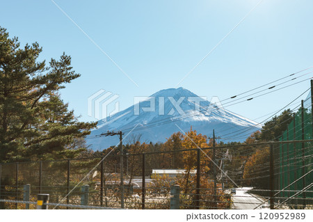 View from window car with Mount fuji 120952989