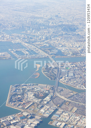 舞濱附近東京灣的鳥瞰圖 舞濱附近東京灣的鳥瞰圖 120953434
