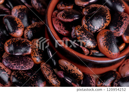 Phaseolus coccineus, known as runner bean, scarlet runner bean, or multiflora bean, Fabaceae. Phaseolus coccineus, known as runner bean, scarlet runner bean, or multiflora bean, Fabaceae. 120954252