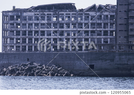 軍艦島70號樓前 軍艦島70號樓前 120955065