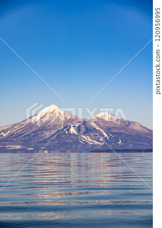 Spectacular view from Lake Inawashiro, Fukushima Prefecture 120956995