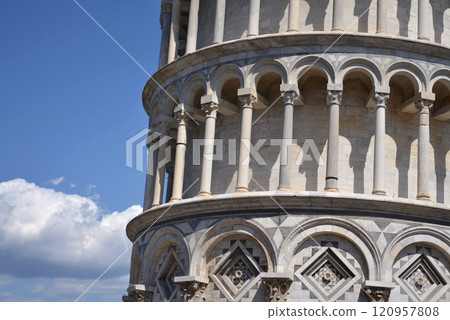 The Leaning tower of Pisa, Italy, sunny summer day 120957808