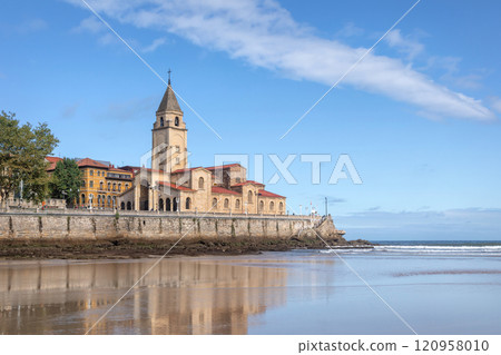 Church of San Pedro in Gijon, Spain 120958010