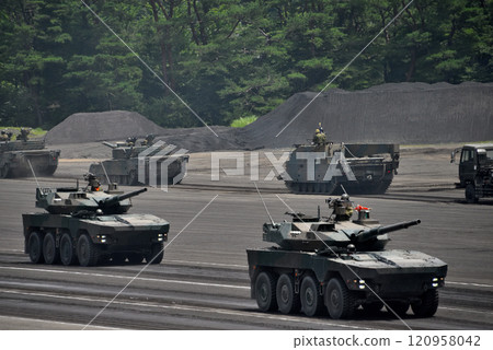Chubu, Ground Self-Defense Force, Fuji School Commemorative Event, Type 16 Mobile Combat Vehicles marching at the review ceremony, Oyama Town, Shizuoka Prefecture Chubu, Ground Self-Defense Force, Fuji School Commemorative Event, Type 16 Mobile Combat Vehicles marching at the review ceremony, Oyama Town, Shizuoka Prefecture 120958042