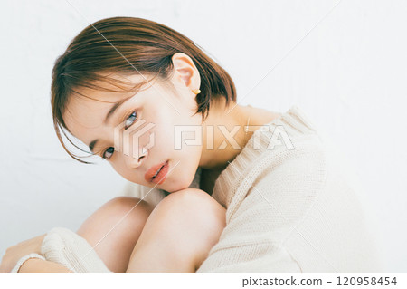 女性髮型 120958454