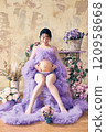 Pregnant women Maternity photos 120958668