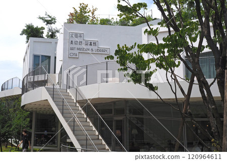 Ota City Museum of Art and Library [Ota City, Gunma Prefecture] 120964611