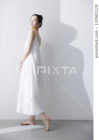 年輕女性的身體護理 年輕女性的身體護理 120965228