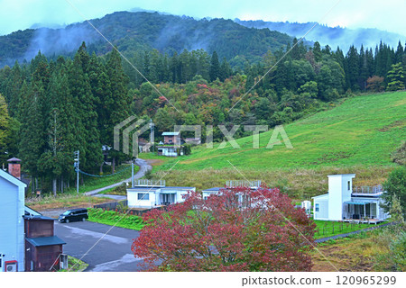 秋天的白馬 初秋的山村風光 秋天的白馬 初秋的山村風光 120965299