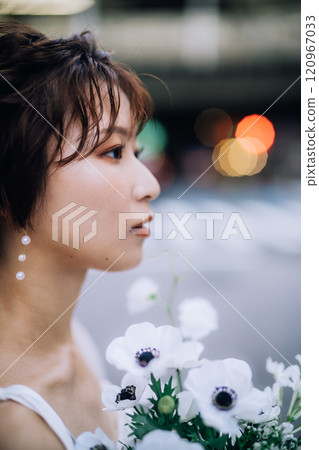 Casual pre-wedding photoshoot in the city Casual pre-wedding photoshoot in the city 120967033