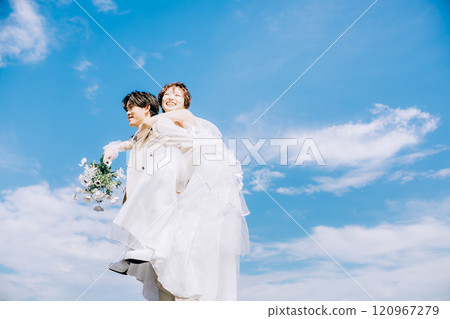 Casual pre-wedding photoshoot Casual pre-wedding photoshoot 120967279