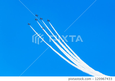 Blue Impulse Phoenix Roll (Iruma Air Show) 120967433