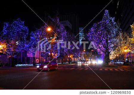 Osaka city night view - Midosuji illumination 120969830