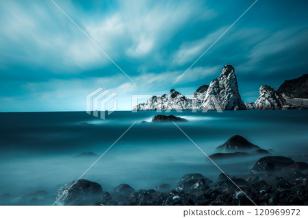 White rock coast 120969972