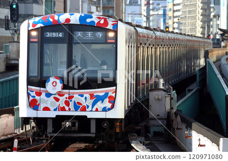 [M] 大阪地鐵禦堂筋線30000系列車（世博原創設計列車） 120971080