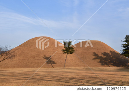 Ancient Silla Dynasty tombs in Korea Ancient Silla Dynasty tombs in Korea 120974325