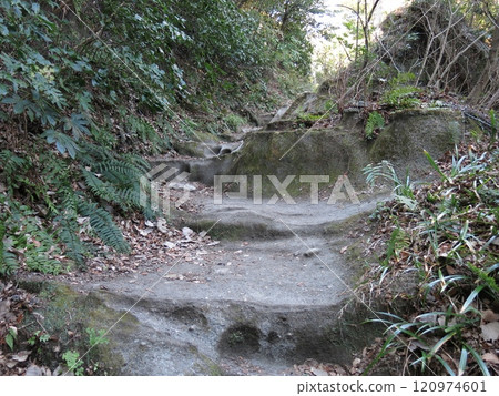 鎌倉市的化妝坡（鎌倉七口） 120974601