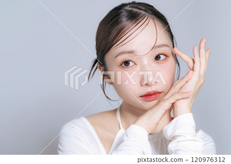 女性美容肖像護膚化妝品 120976312