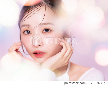 Female beauty portraits, skin care, cosmetics 120976314