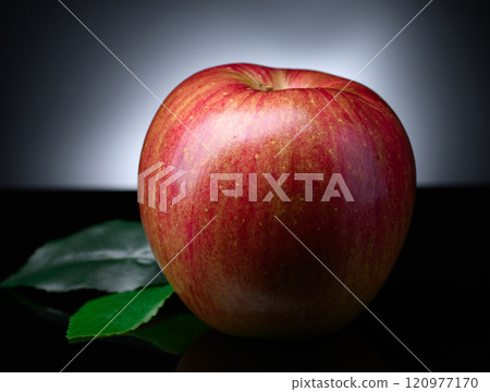 Apple (black background) 120977170