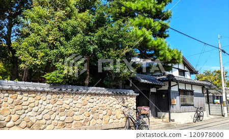 Tomita Saika's former residence in Ashiya City Tomita Saika's former residence in Ashiya City 120978000