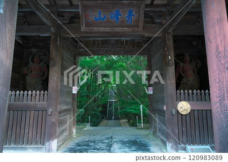 【四國88處】香川縣高松市第82次參拜地仁王門和根五郎寺參拜道 120983089
