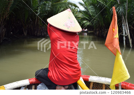 Take a coconut boat ride in Hoi An, Vietnam! 120983466
