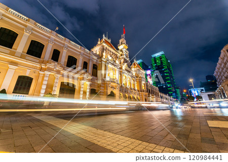 Ho Chi Minh City Hall is a building in a French colonial style in Ho Chi Minh City, Vietnam 120984441