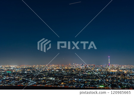 Night view of central Tokyo city Night view of central Tokyo city 120985665